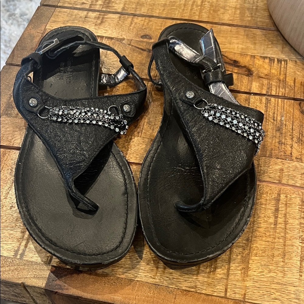 Simply Vera Vera Wang Black Sandals with Rhinestone Detail